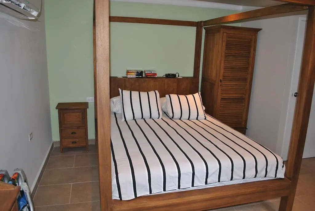 Stone Throw Apartment Aruba