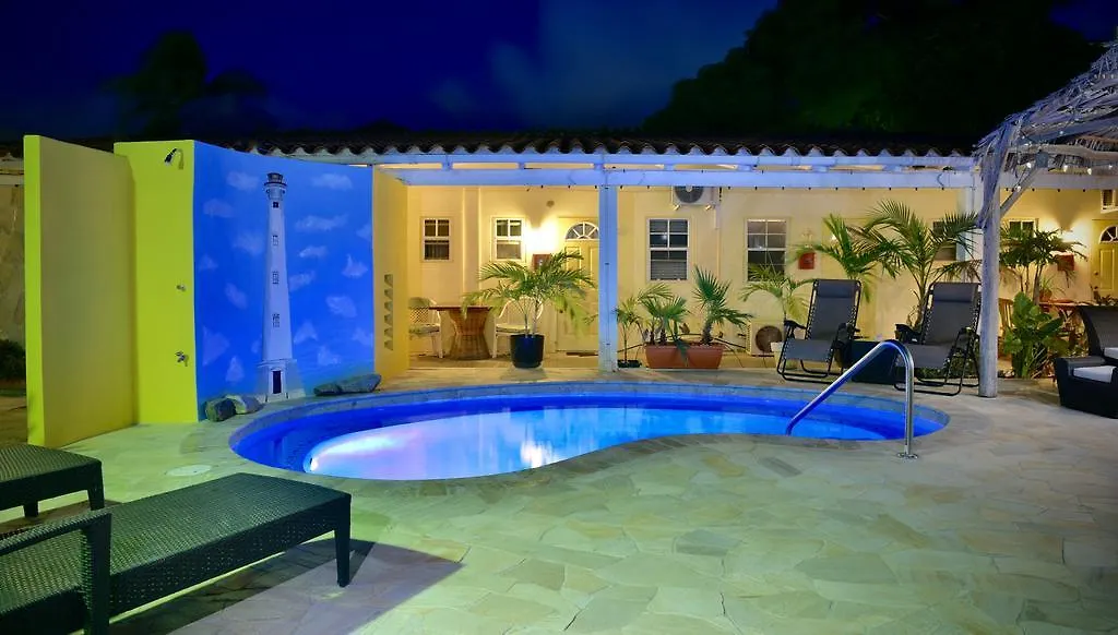 Stone Throw Apartment 0*, Oranjestad