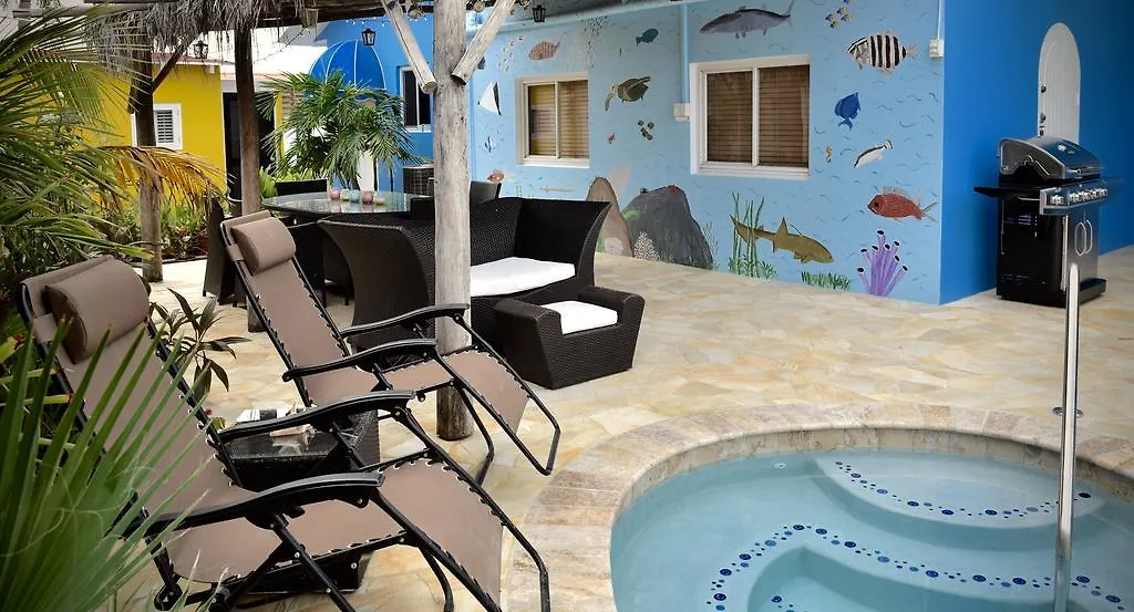 Stone Throw Apartment 0*, Oranjestad