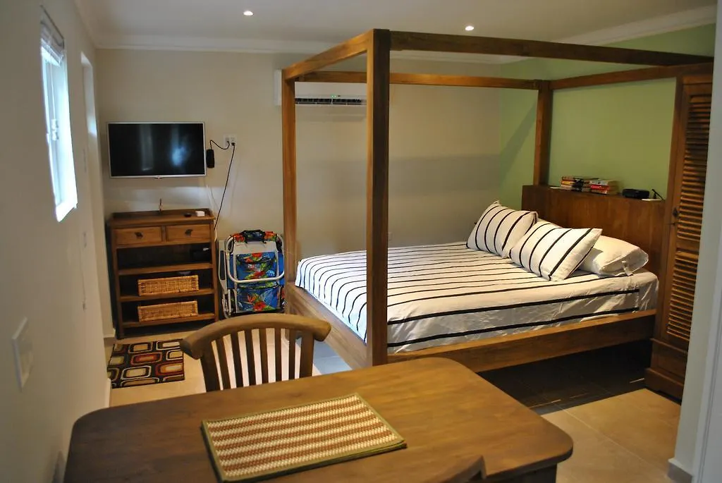 Stone Throw Apartment Oranjestad Aruba