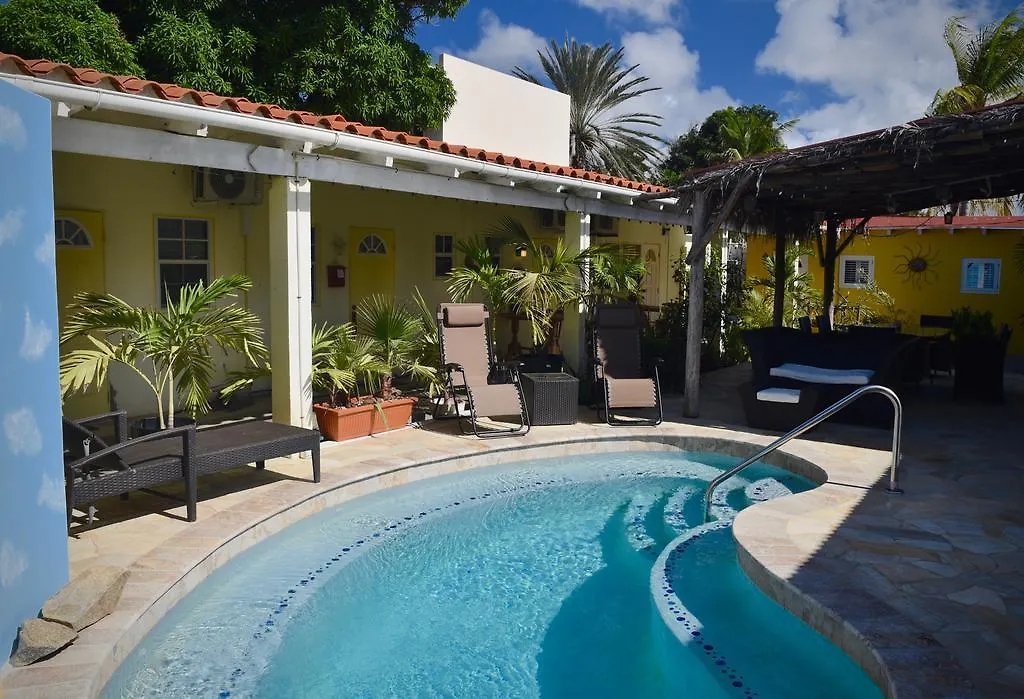 Stone Throw Apartment Oranjestad Aruba