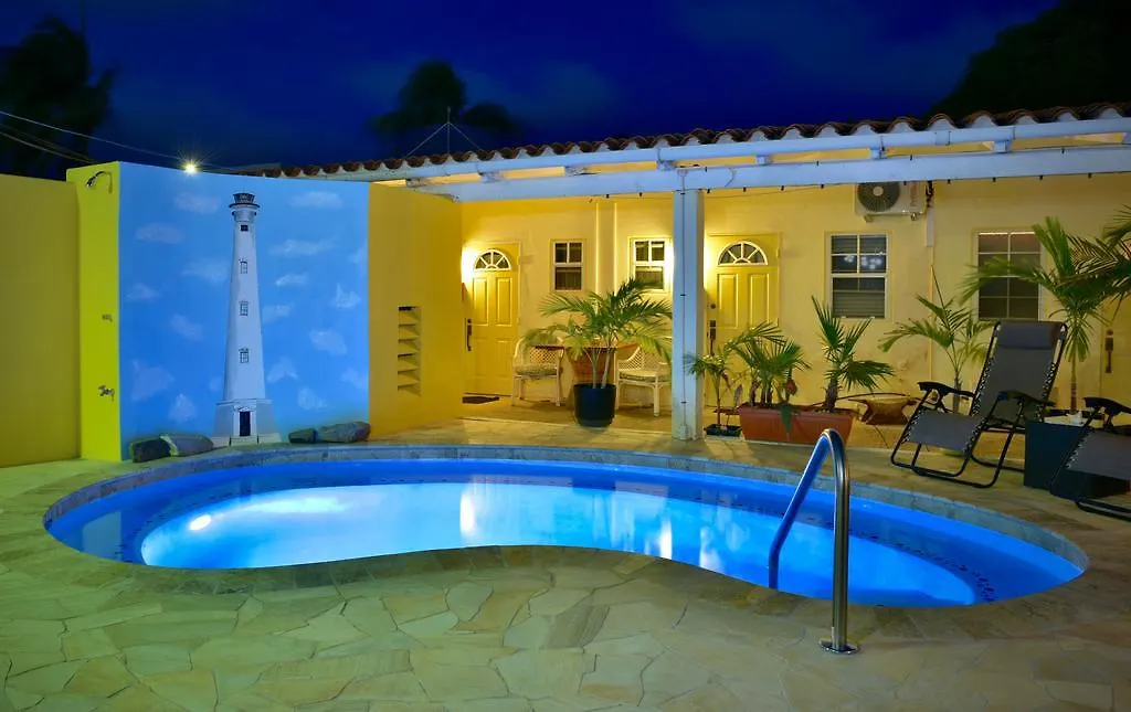 Stone Throw Apartment Oranjestad
